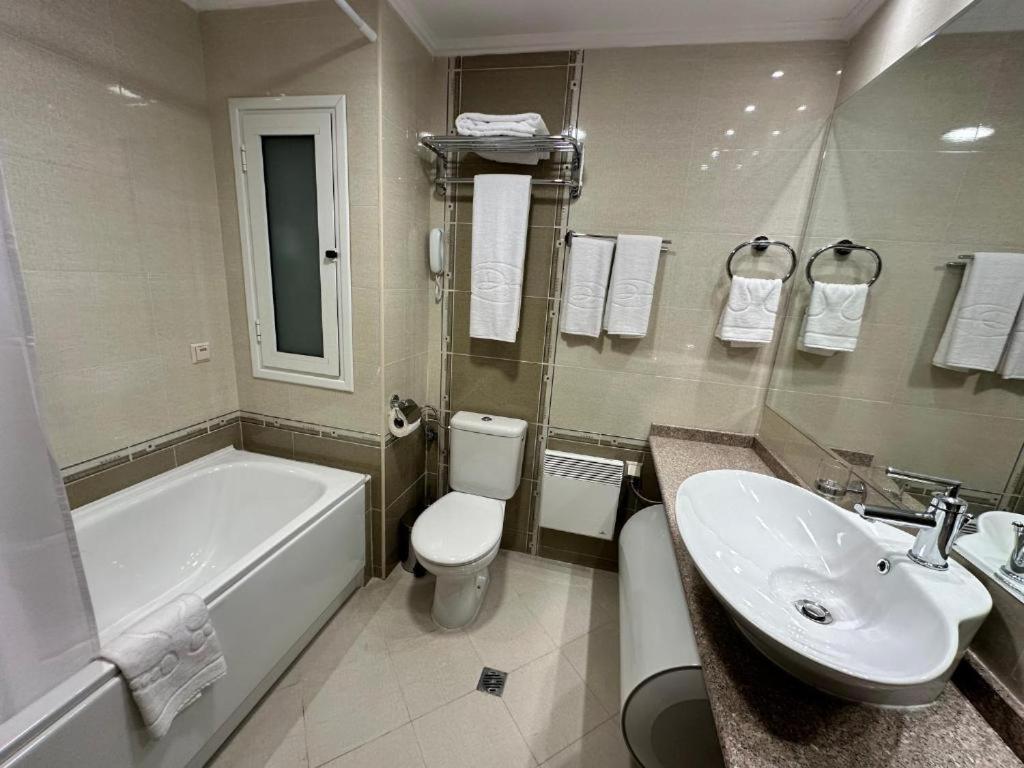 Downtown Luxury Private Apartments Банско Екстериор снимка
